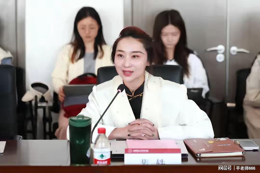 无法容忍！搞极端女权歧视男性，北理工助理教授裴轶课程被叫停