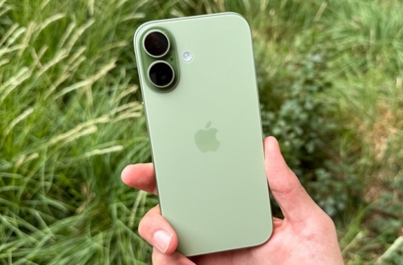热搜第一！多款手机正式涨价 只剩下iPhone17没涨了